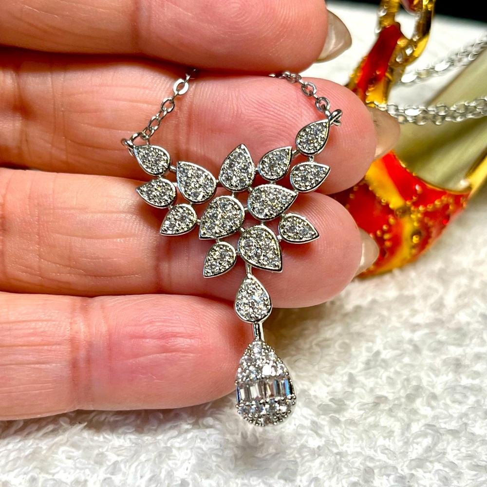 Rhinestone necklace -silver and rhinestone, plated -cool, fun jewelry/evening